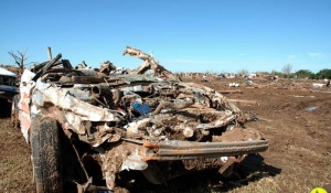 bivensgrant-05222013-mooretornadodamage-27